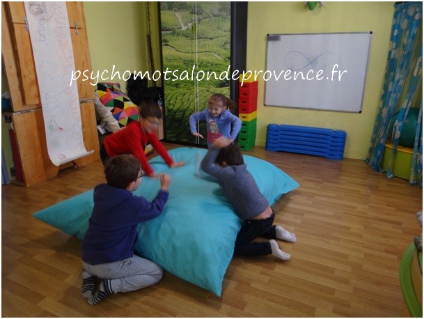Jeux-de-collaboration-decharge-tonique